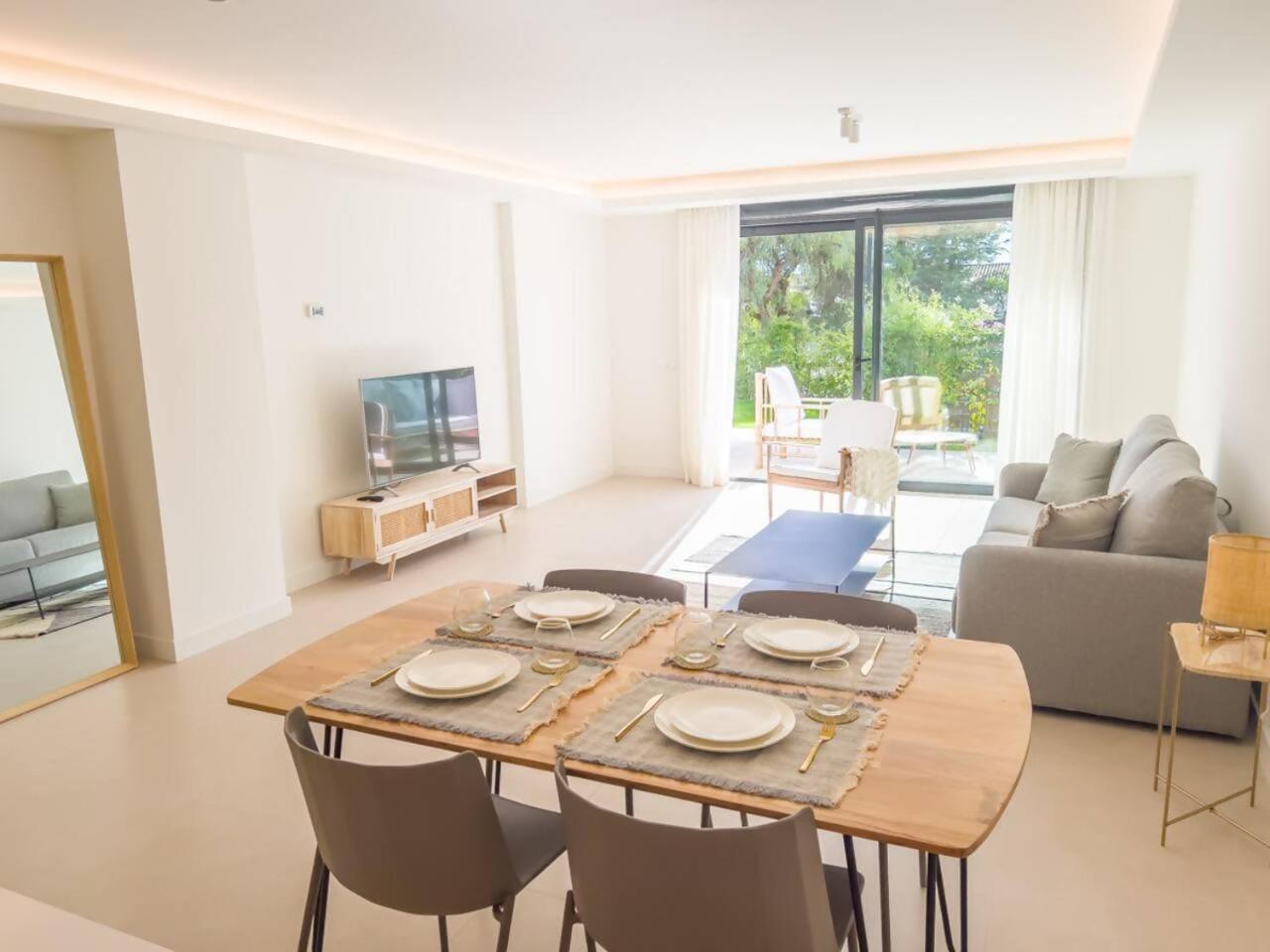 Bajo Con Jardin En La Milla De Oro Apartment Marbella Exterior photo